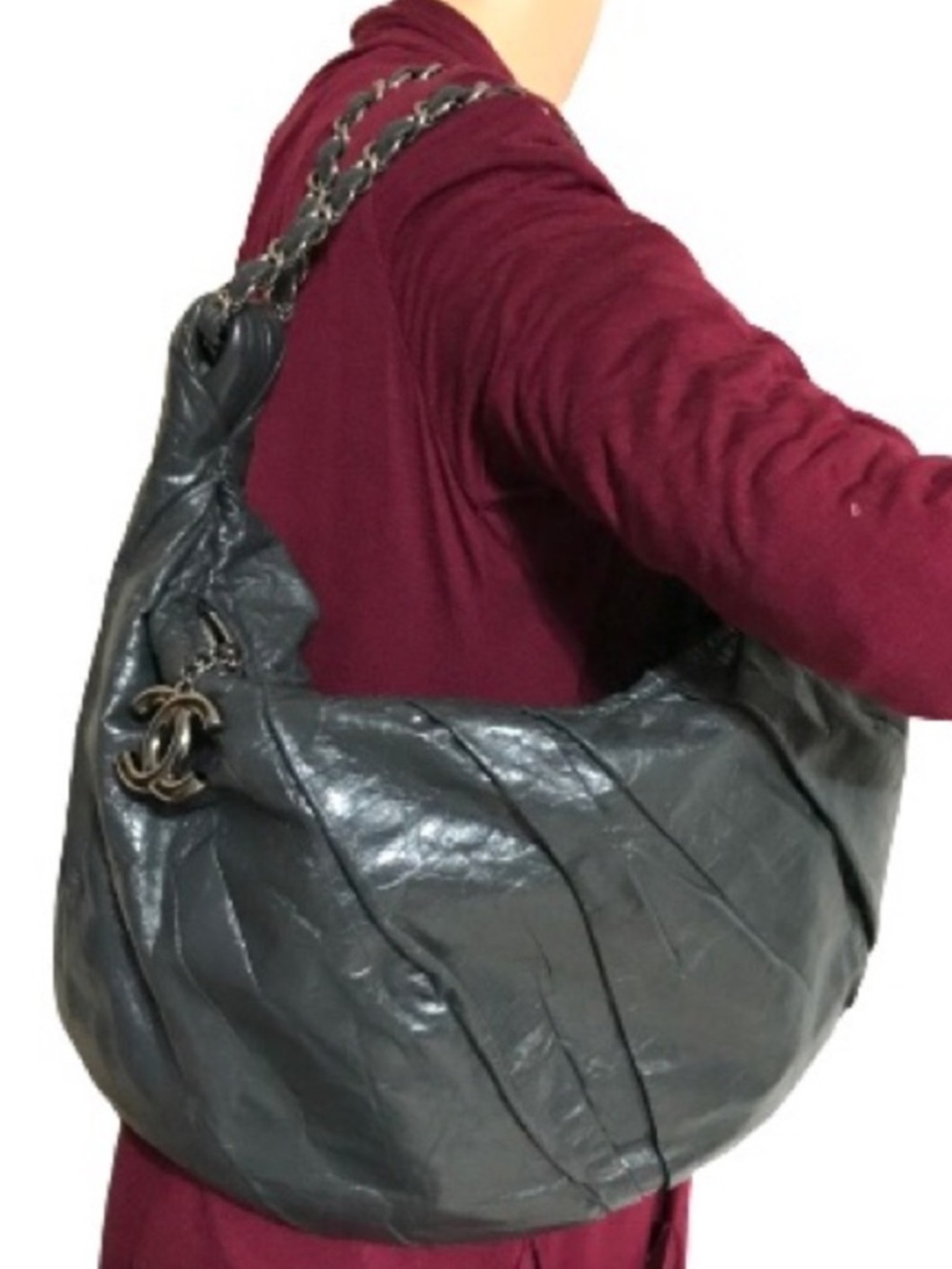 CHANEL Black Crinkled Leather Shoulder Hobo with chain croissant